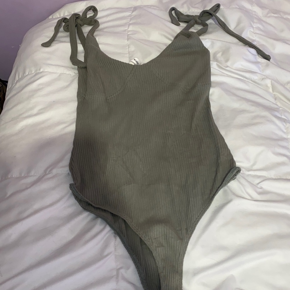 Wishlist sage green bodysuit nwot